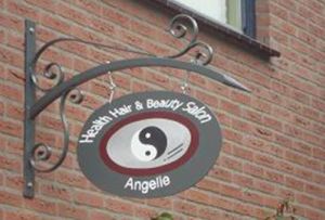 Uithangbord Health Hair & Beautysalon Angelie