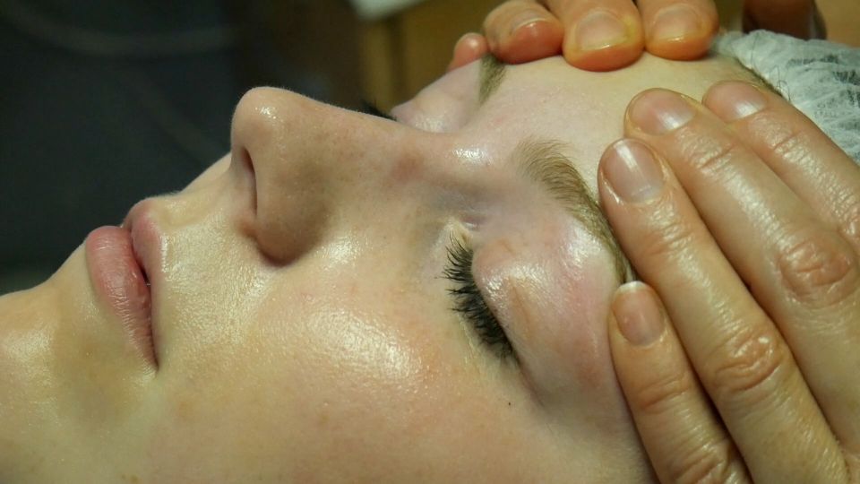 Schoonheidsbehandeling bij Health Hair & Beautysalon Angelie