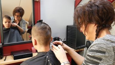 Scheren bij Health Hair & Beautysalon Angelie